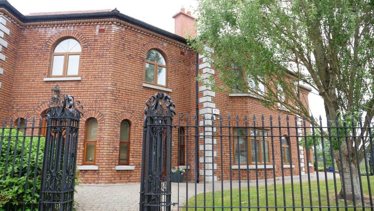 Mullingar Town Apartment 2 Bedrooms Buitenkant foto
